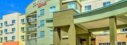 Courtyard By Marriott Lake Charles