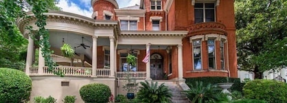 Burke Mansion