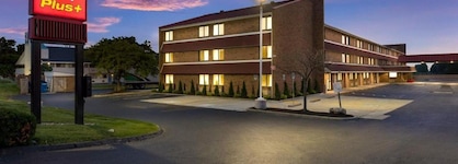 Red Roof Inn Plus+ Columbus - Worthington