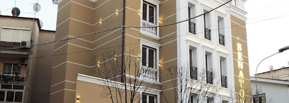 Senator Hotel