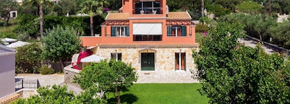 Il Tesori Dassia Villas