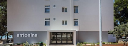 Hotel Villa Arausana & Antonina