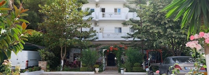 Hotel Rixhi