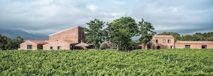 Cavanera Etnea Resort & Wine Experience