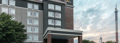 La Quinta Inn & Suites By Wyndham Arlington North 6 Flags Dr