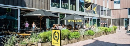 Q-Factory Hotel