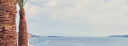 Katikies Mykonos - The Leading Hotels of the World