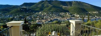Adastra Ithaca Luxury Suites