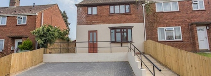 Pinnocks Lodge