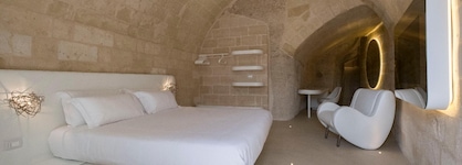 Aquatio Cave Luxury Hotel & Spa