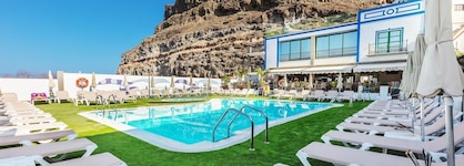 Apartamentos LIVVO Puerto de Mogan