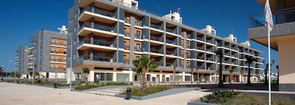 Real Marina Residence