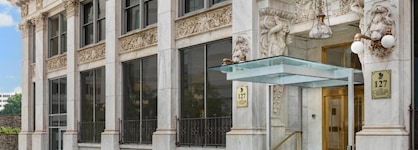 The Candler Hotel Atlanta, Curio Collection By Hilton