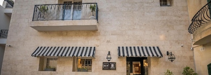 Holm Boutique &Spa - Ik Collection