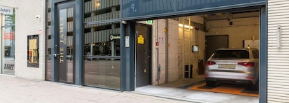The James Hotel Rotterdam