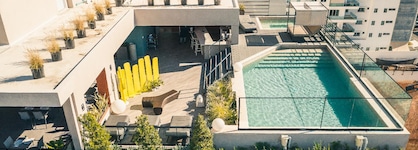 Regatta Living Hotel