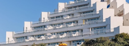 Monicca Collection Suites & Residences