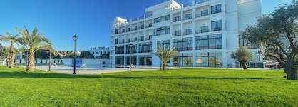 Mc Palace Hotel