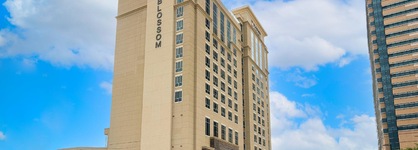 Blossom Hotel Houston, Curio Collection By Hilton