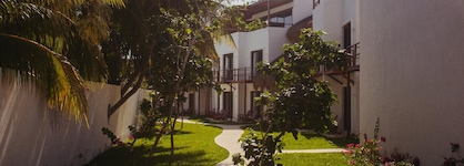 Blue Holbox Hotel