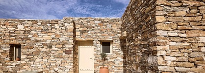 Apsila Pool Suites