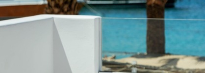Ostrako Beachside Suites