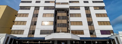 Hotel Axis Inn By Geh Suites