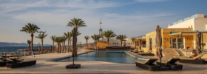 Luxotel Aqaba Beach Resort And Spa (Adults Only)