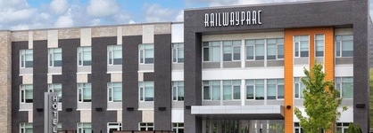 Hotel Railwayparc Montreal, Tapestry Collection By Hilton