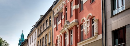Hotel Golden Queen