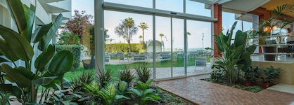 Hotel Puertobahia & Spa