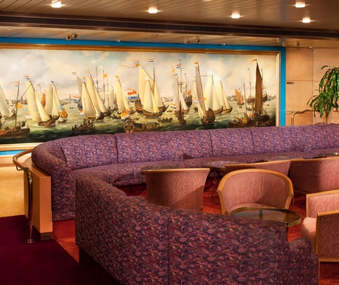 Explorer Lounge