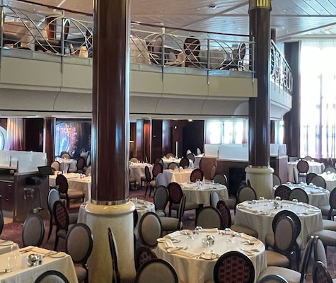 Foto Celebrity Infinity 13