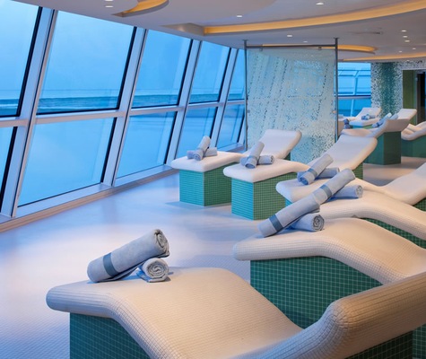 Foto Celebrity Reflection 10