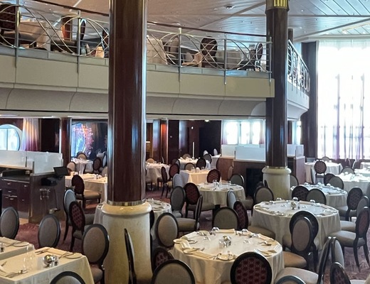 Foto Celebrity Infinity 13
