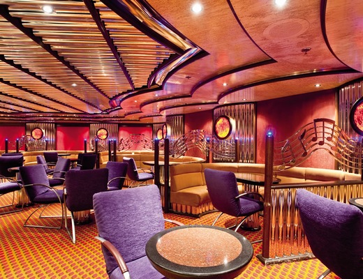 Foto Carnival Legend 4
