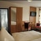 Sinzingers Krone Hotel Und Restaurant - map