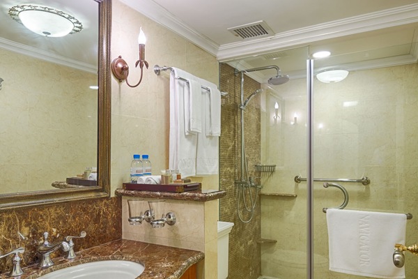 Signature Suite Badezimmer