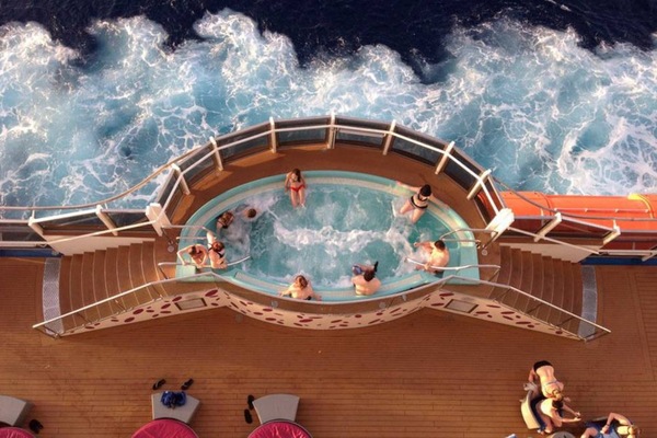 Foto Carnival Breeze 40