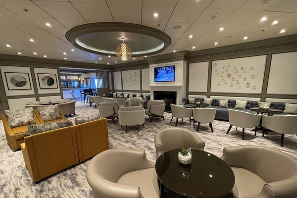 Foto Celebrity Infinity 6