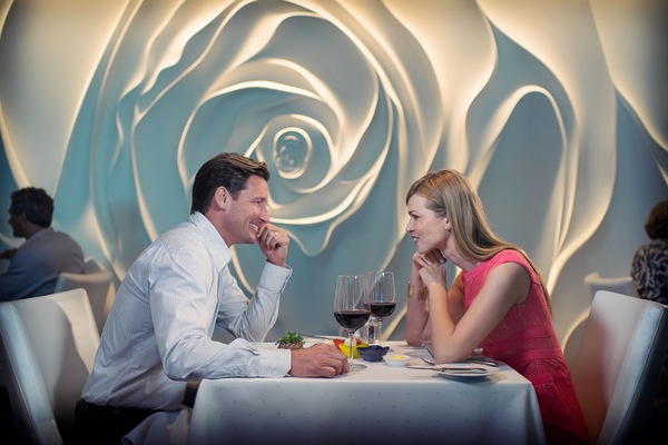 Foto Celebrity Silhouette 7