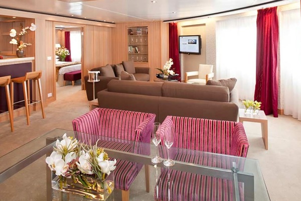 Signature Suite