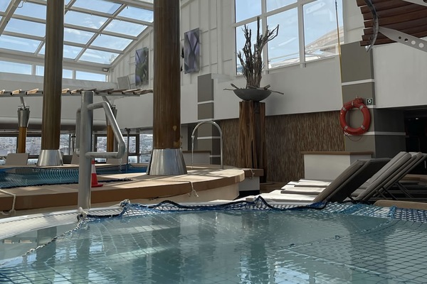 Foto Celebrity Infinity 8