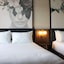 Radisson Blu Vancouver Airport Hotel & Marina