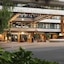 Chateau Victoria Hotel And Suites