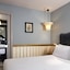 Les Plumes Hôtel Paris