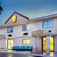 Super 8 By Wyndham Orlando International Drive