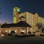 La Quinta Inn & Suites by Wyndham Atlanta Ballpark Galleria