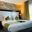 1K Paris Hotel