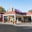 Days Inn By Wyndham Memphis At Graceland